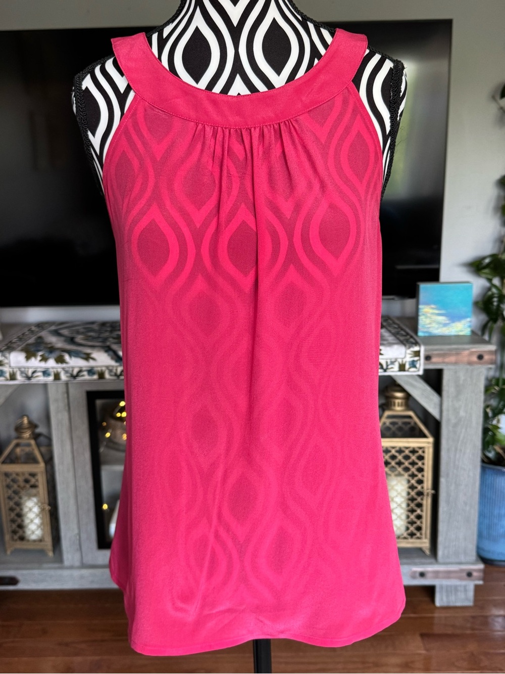 Banana Republic 100% silk Sleeveless Halter-Cami Top